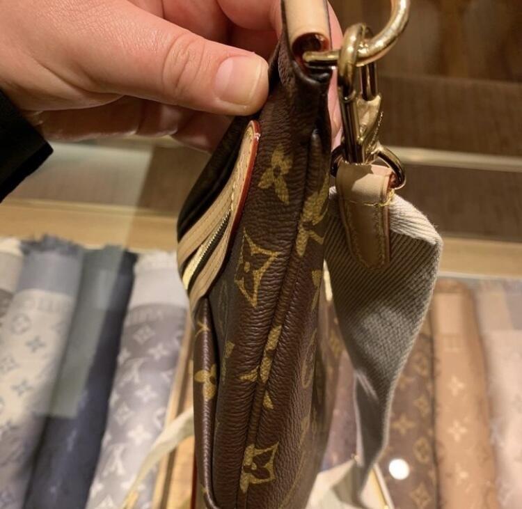 【お洒落で機能的】★LOUIS VUITTON★ショルダーバック